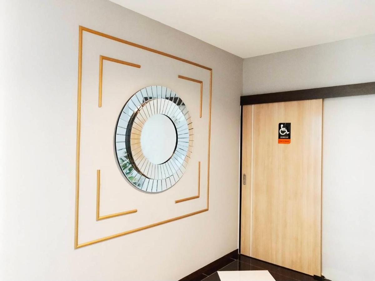 โคโค่ โฮเทล Koco Hotel Nakhonratchasima Eksteriør billede